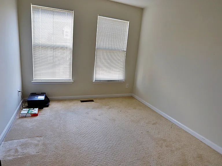9612 Stockwell Ln — Photo 22