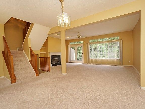 4th image of 6122 Oakbridge Way #11-5