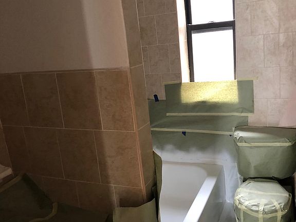5th image of 911 McLean Ave APT C2