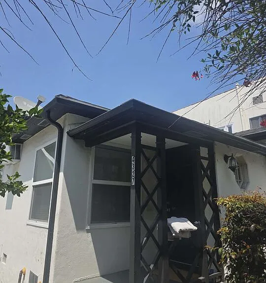 4233 Avocado St — Photo 7