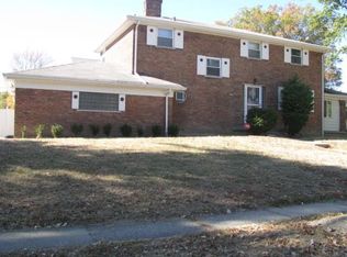 7275 Eastlawn Dr, Cincinnati, OH 45237