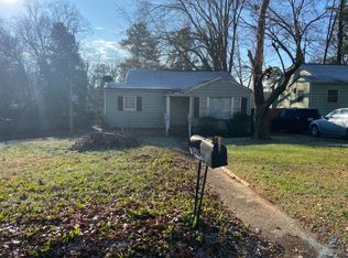 1048 Winburn Dr, East Pt, GA 30344