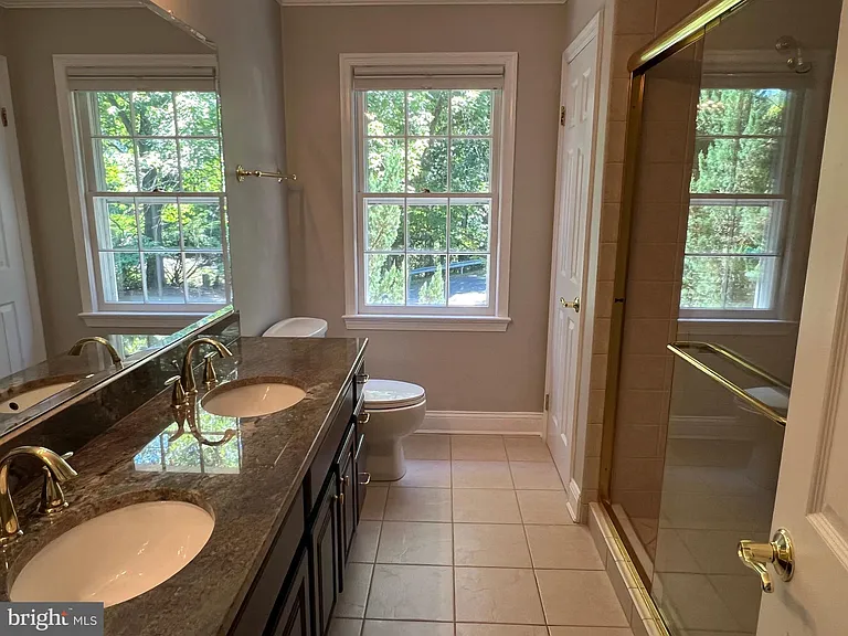 10220 Cedar Pond Dr — Photo 40