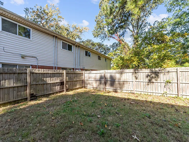912 Druid Cir — Photo 20