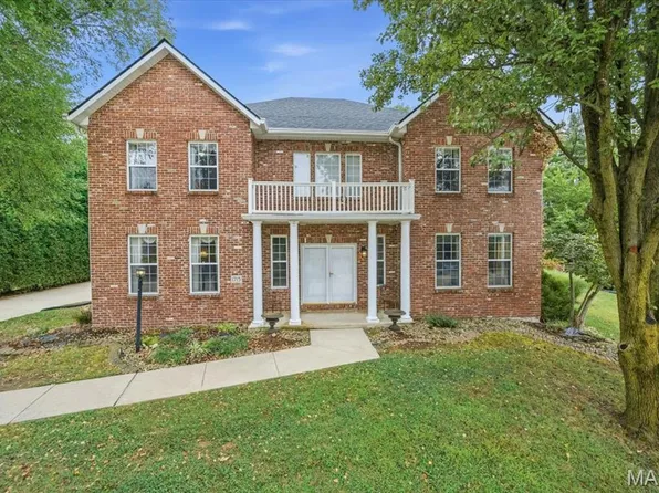 1715 Cameron Ct, Edwardsville, IL 62025