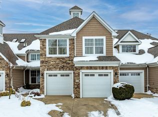 4439 E Harbors Edge Dr, Port Clinton, OH 43452