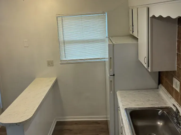 4115 Pinecroft Dr — Photo 12
