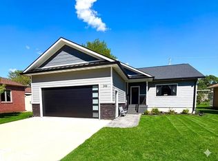 346 Sarah Ave, Iowa Falls, IA 50126