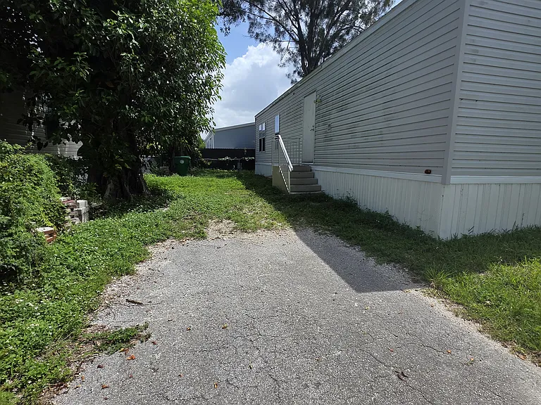 13480 SW 7th Pl — Photo 1
