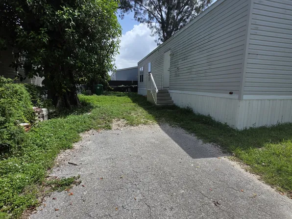 13480 SW 7th Pl, Davie, FL 33325