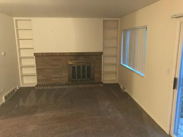 1st image of 3234 Holiday Dr