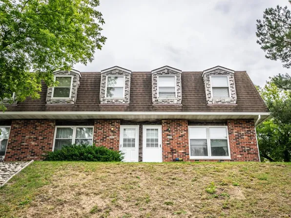 2003 Green Tree ROAD, West Bend, WI 53090