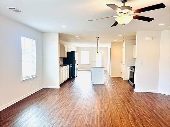 5th image of 689 Ironwood Dr