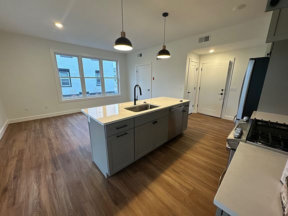 2nd image of 205 W Allen St #207