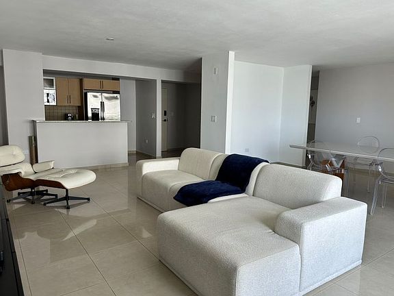 3rd image of Cond Metro Plaza Torre Sur APT 2008