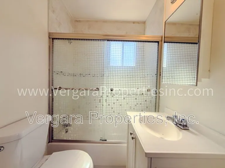 12138 York Ave #A — Photo 7