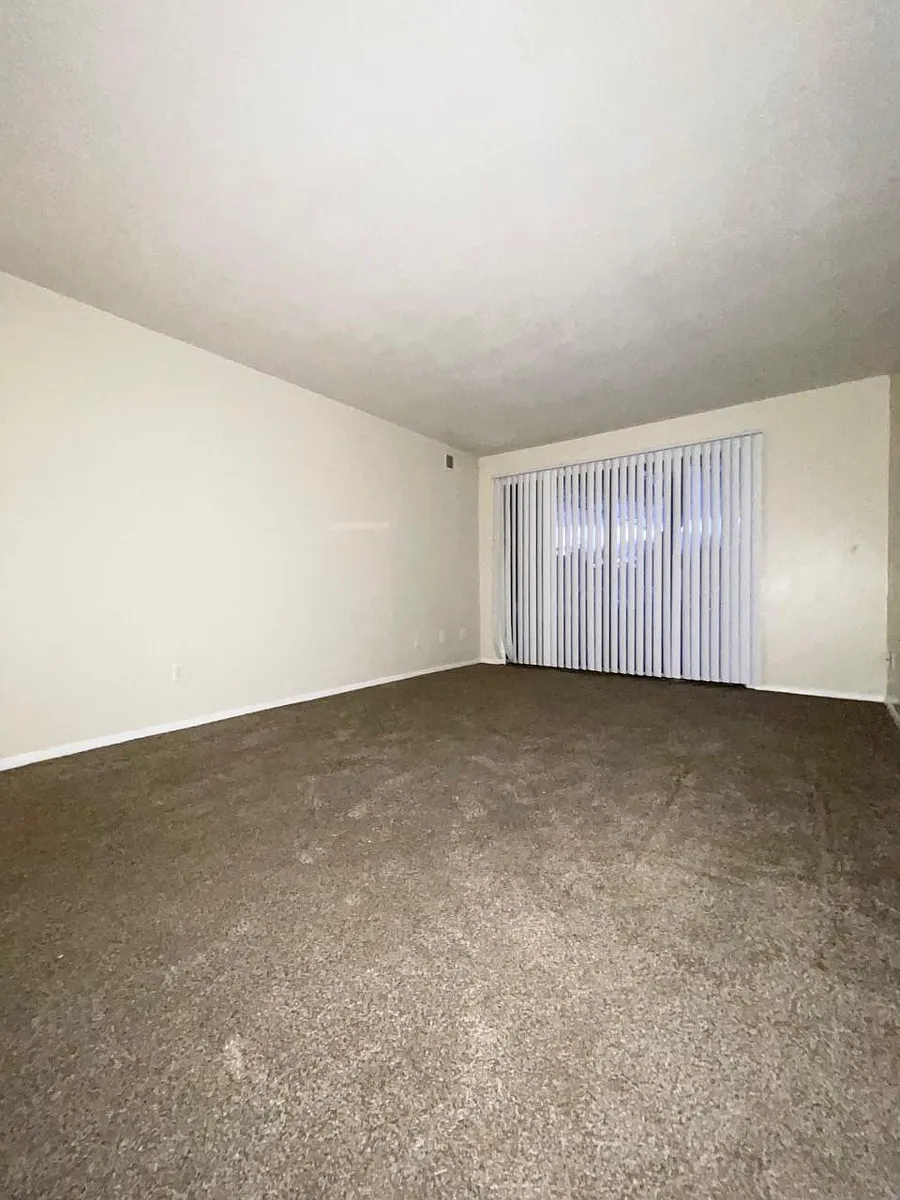 Building Photo - 6201 Garden Rd #D55