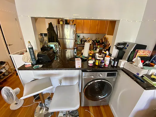 Rented by J PRESTON AND ASSOCIATES INC | media 12