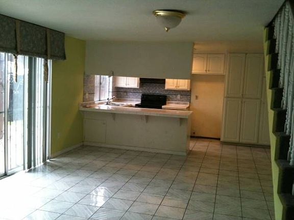 4th image of 2140 Fowler Dr