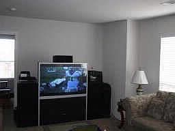 3rd image of 10437 Hideaway Trl