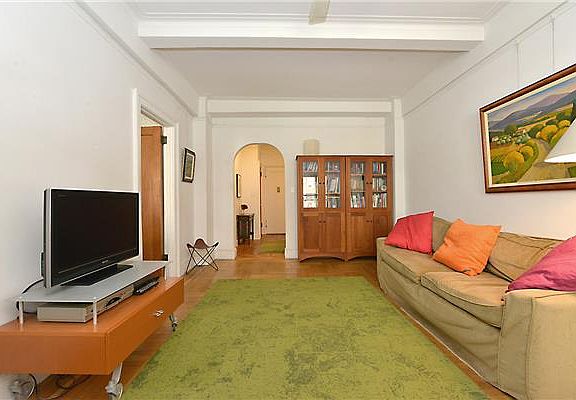 5th image of 328 W 86th St APT 5B