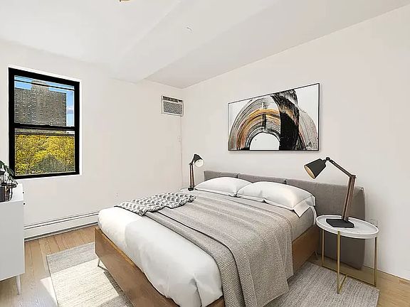 4th image of 202 E 110th St APT 4A