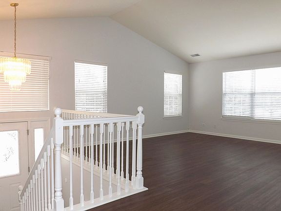 2nd image of 443 Gloria Ln