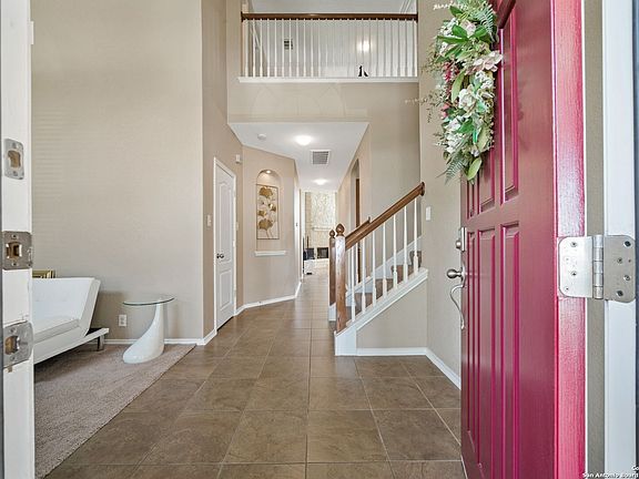 4th image of 509 ZOELLER WAY