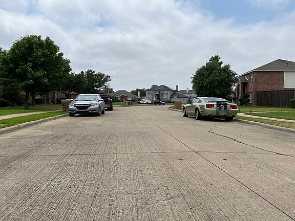 5th image of 7210 Maplewood Dr