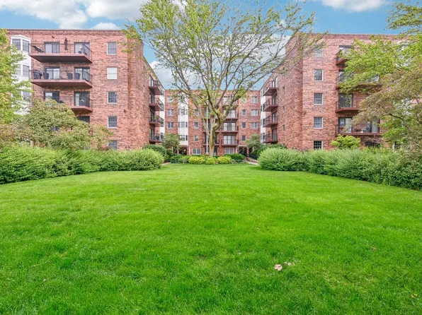 1503 Oak Ave APT 213, Evanston, IL 60201