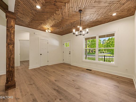 5th image of 257 Dudala Way