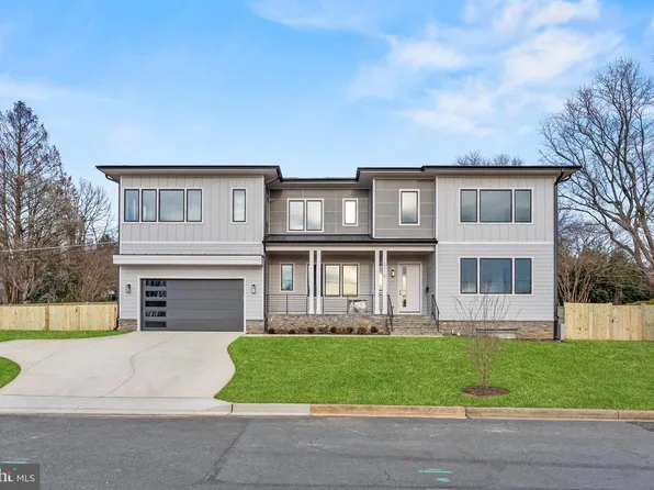 2115 Natahoa Ct, Falls Church, VA 22043