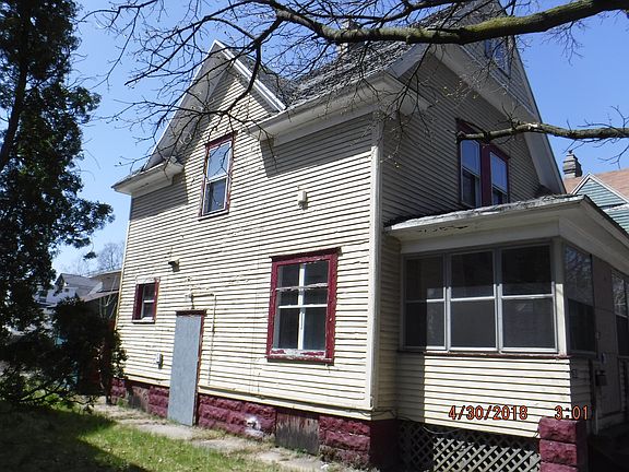 3rd image of 1510 Portage St