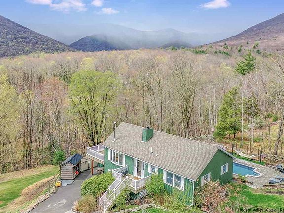 5th image of 37 Hillside Dr
