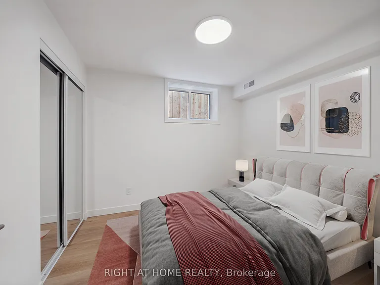 112 Walmer Rd #6 — Photo 6