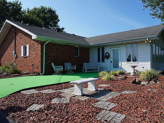 3rd image of 159 Maple Ave