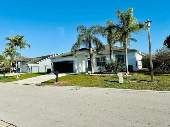 1196 Hatteras Cir, Greenacres, FL 33413