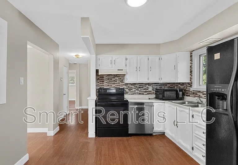 855 Teson Rd — Photo 16
