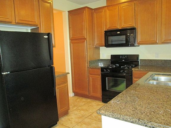 Beautiful Kitchen with Granite Counters