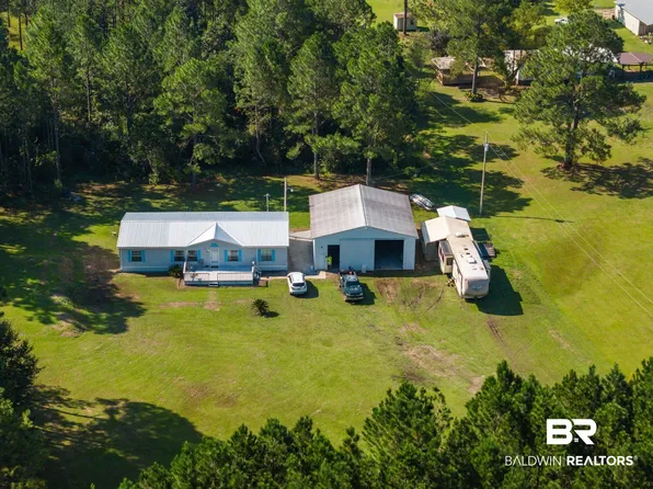 10786 Deerfoot Ln, Elberta, AL 36530