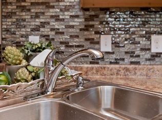 1236 Apache Trl NW, Cedar Rapids, IA 52405