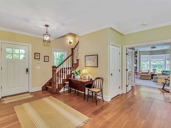 2nd image of 6495 Peconic Bay Blvd