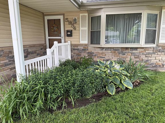 5th image of 5954 Aspen Dr