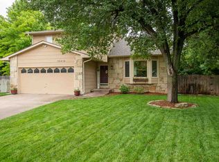 10418 W Esthner Ct, Wichita, KS 67209