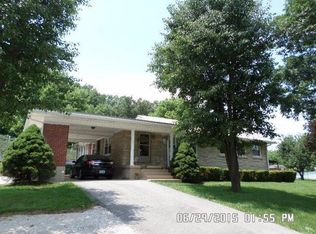 11 Powell Valley Rd, Clay City, KY 40312