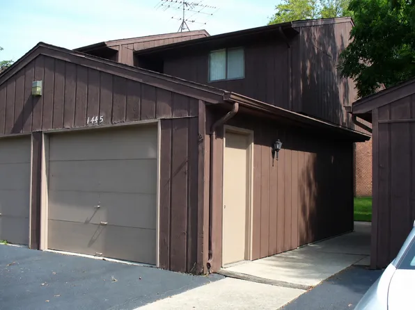 1445 Midland Ct, Joliet, IL 60436