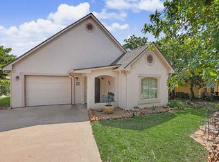 119 Granite Ridge Cir, Medicine Park, OK 73557