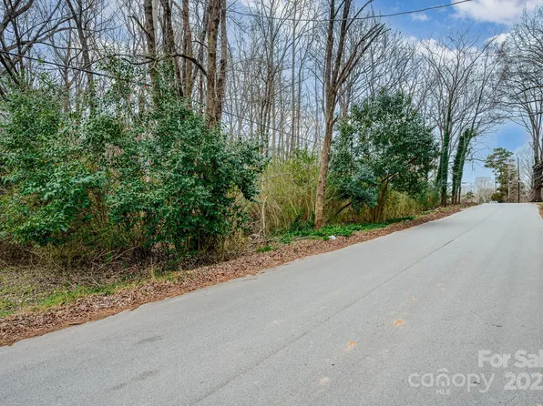 1416 Summerville Rd, Charlotte, NC 28214