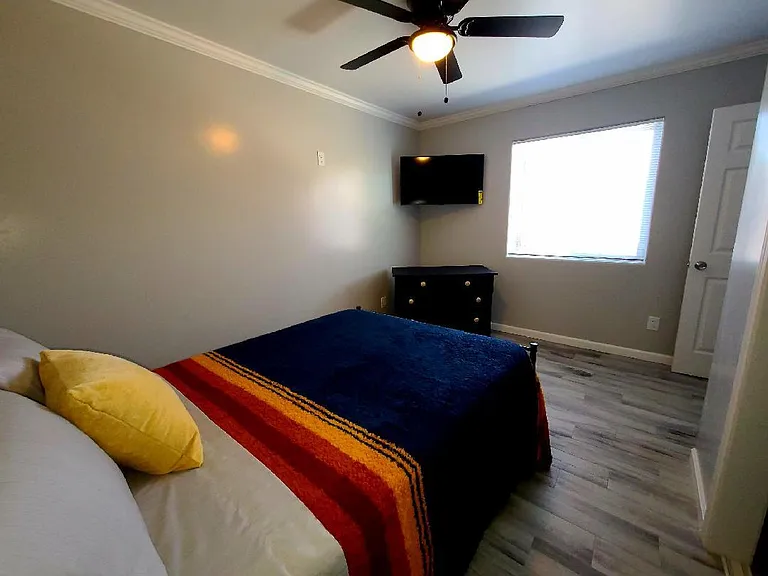 1409 N Thornburg St #ADU — Photo 6