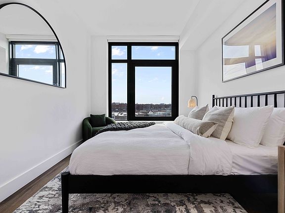 3rd image of 34-35 44th St #914